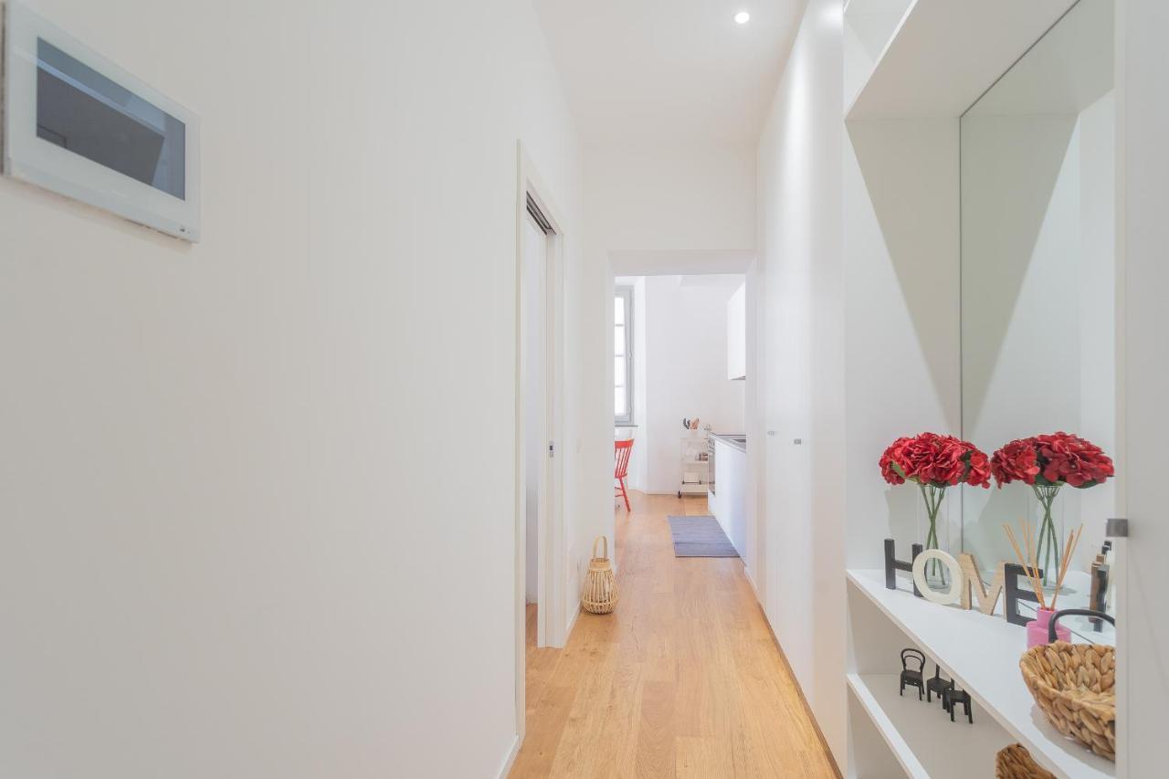 Independence Apartment With Balcony By Rent All Como Exteriér fotografie